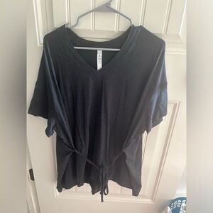 Lululemon tshirt